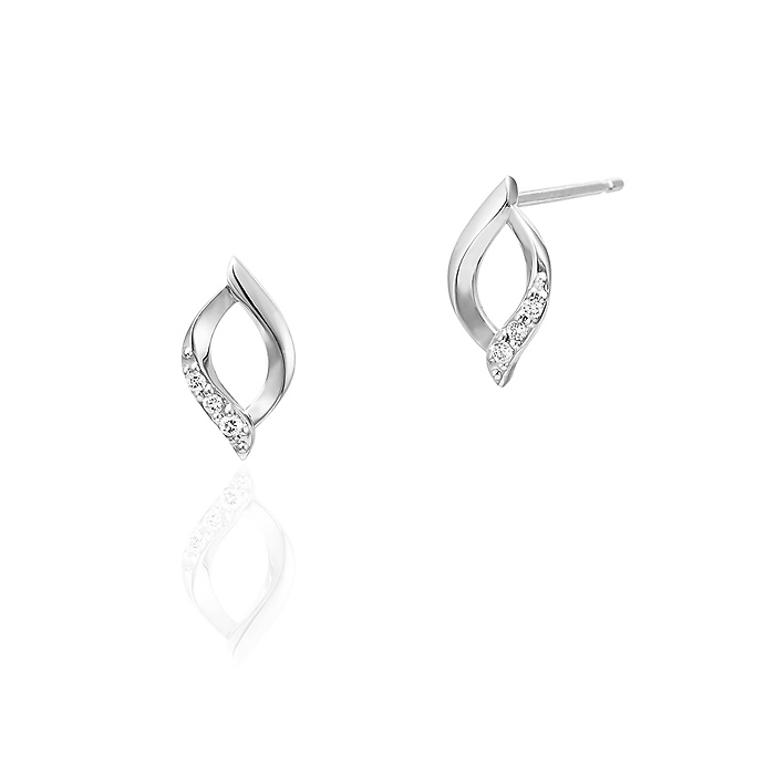 プラチナピアス シンプル