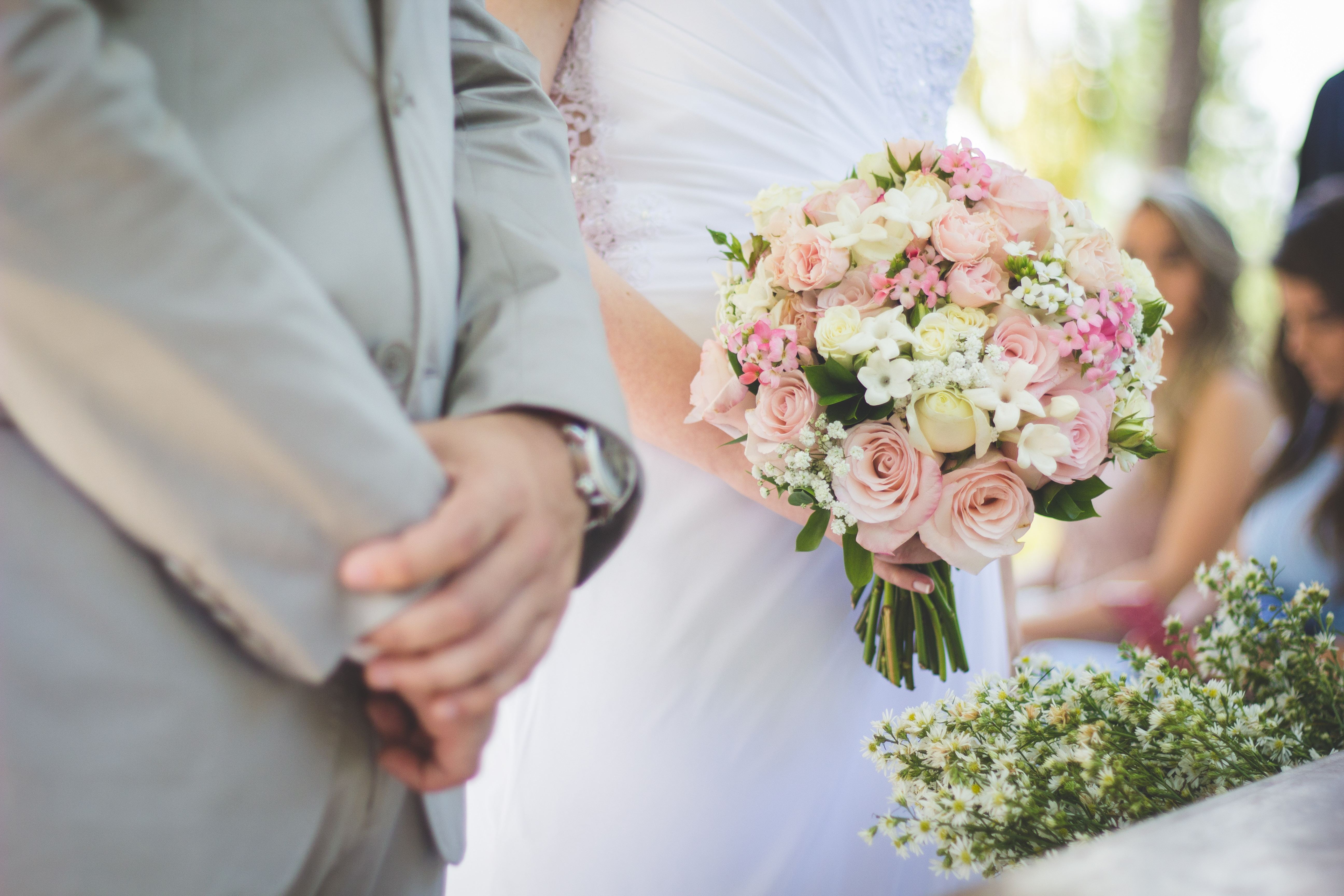 新郎新婦の手元