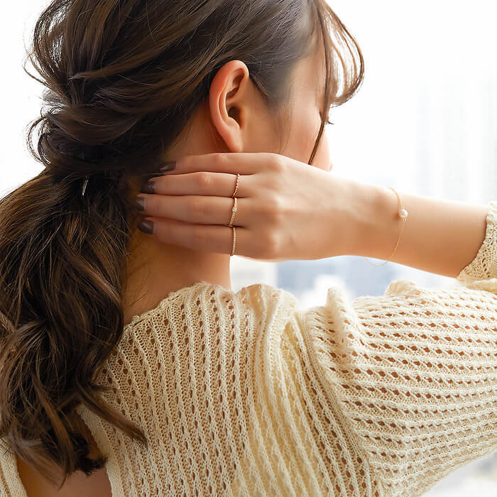 彼女にプレゼントしたいリングとブレスレット