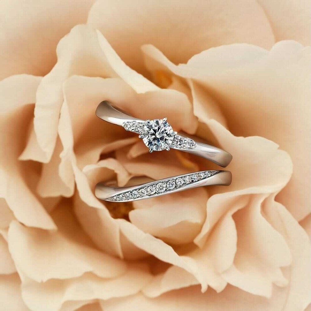 4℃の婚約指輪と結婚指輪