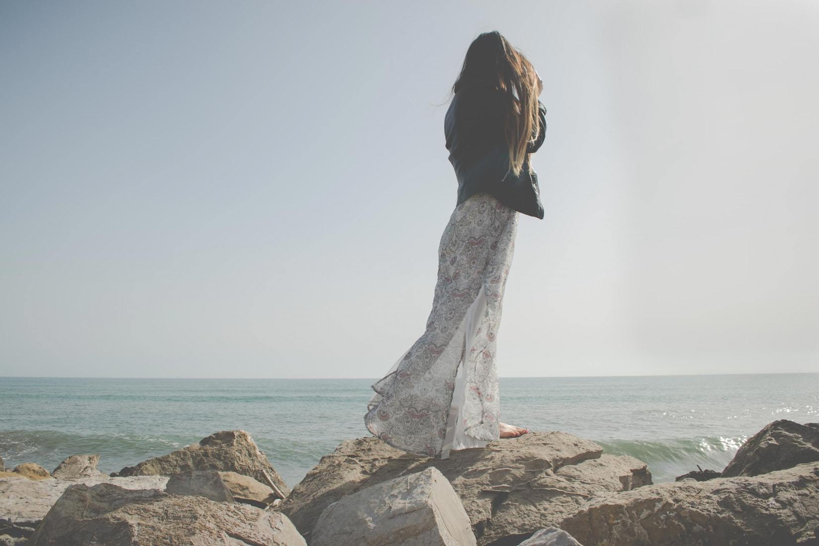 海岸 女性