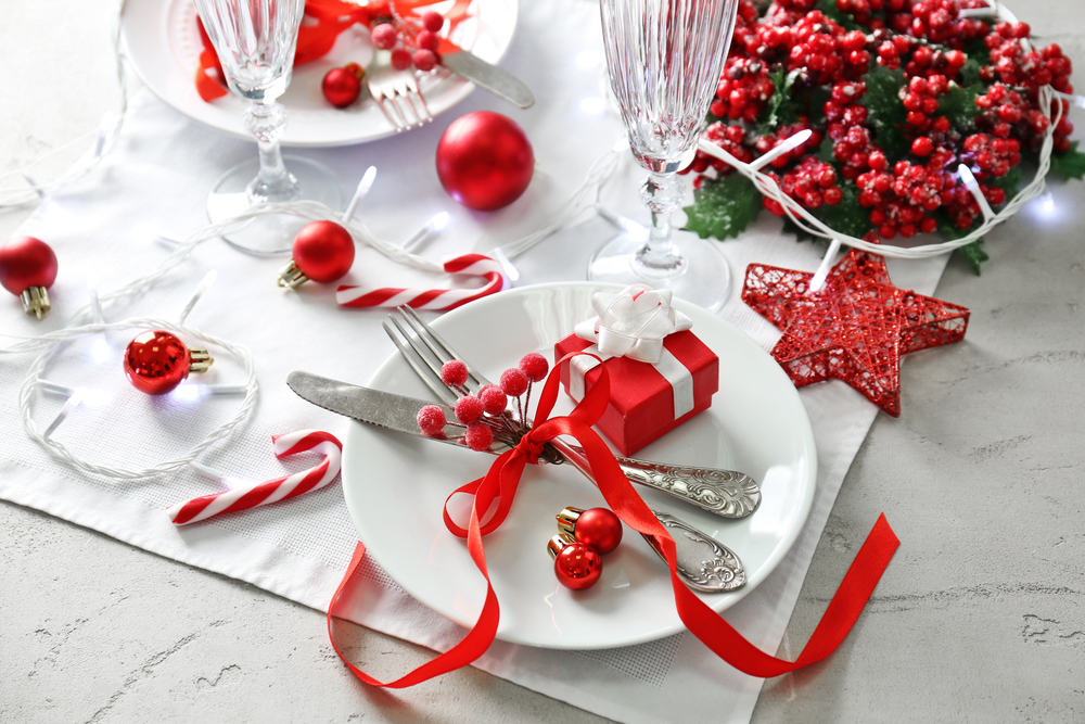 クリスマス仕様に飾られた食卓