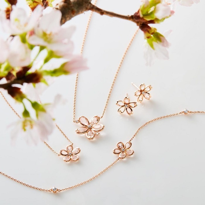 4℃の桜ネックレス