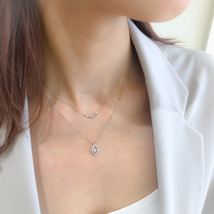 4℃シルバーネックレスの重ね着け
